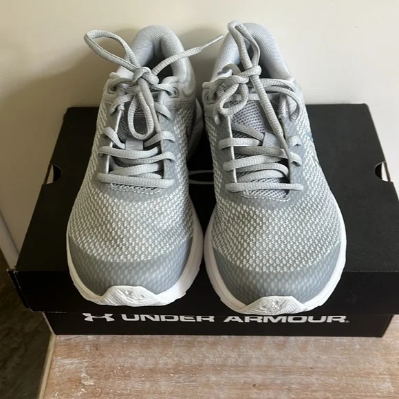 Under Armour women sneaker - Picture 2 of 5